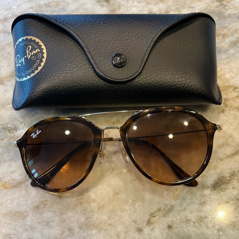 Rayban tortoise and gold sunglasses